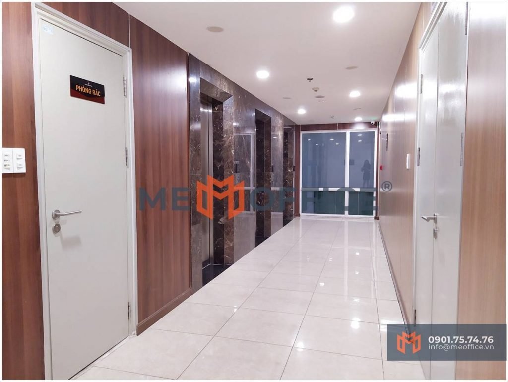 Hành lang văn phòng cho thuê Charmington La Pointe (181 Cao Thắng, Phường 12, Quận 10) - Hotline 0901.75.74.76