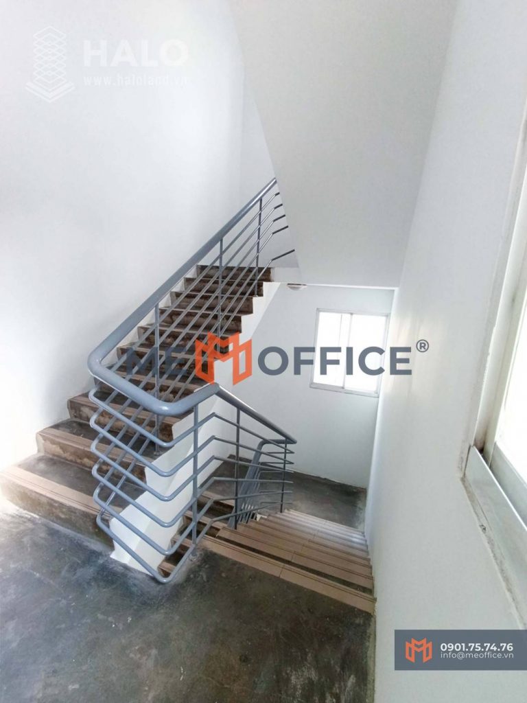 Cầu thang văn phòng cho thuê Halo Building Đinh Bộ Lĩnh (67 Đinh Bộ Lĩnh, Phường 26, Quận Bình Thạnh) - Hotline 0901.75.74.76