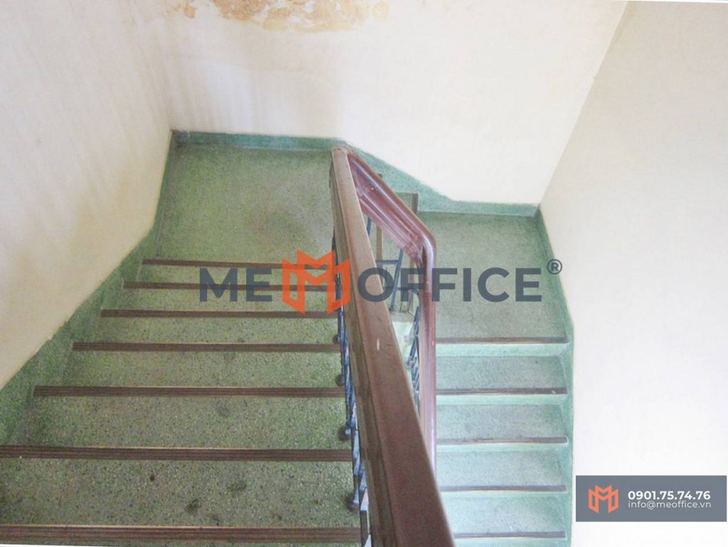 Thang bộ văn phòng cho thuê Sabay Building Nguyễn Văn Trỗi (163 Nguyễn Văn Trỗi, Phường 11, Quận Phú Nhuận) - Hotline 0901.75.74.76