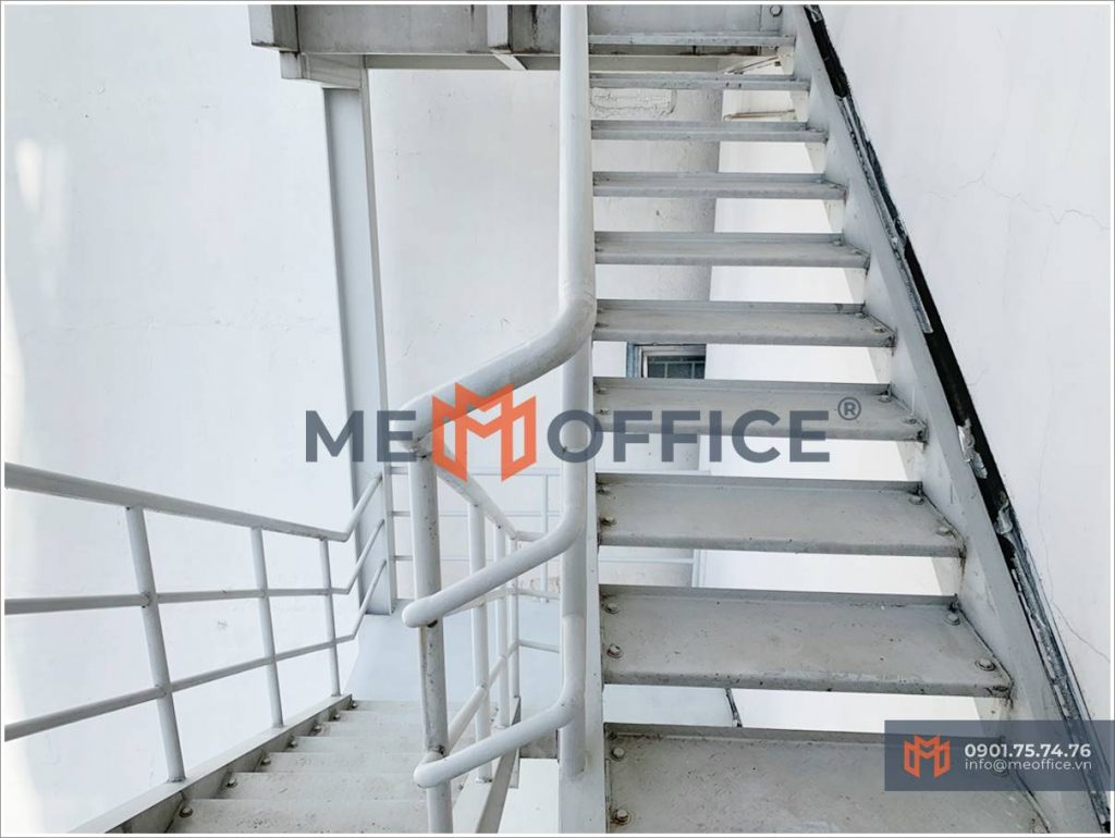Thang bộ văn phòng cho thuê Somo Tower (29 Nguyễn Khắc Nhu, Phường Cô Giang, Quận 1) - Hotline 0901.75.74.76