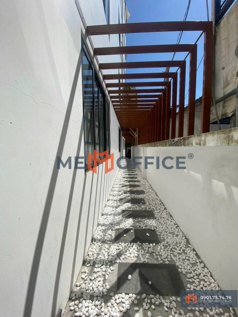 Hành lang văn phòng cho thuê Dashaus Quốc Hương (121 Quốc Hương, Phường Thảo Điền, Quận 2, TP. Thủ Đức) - Hotline 0901.75.74.76