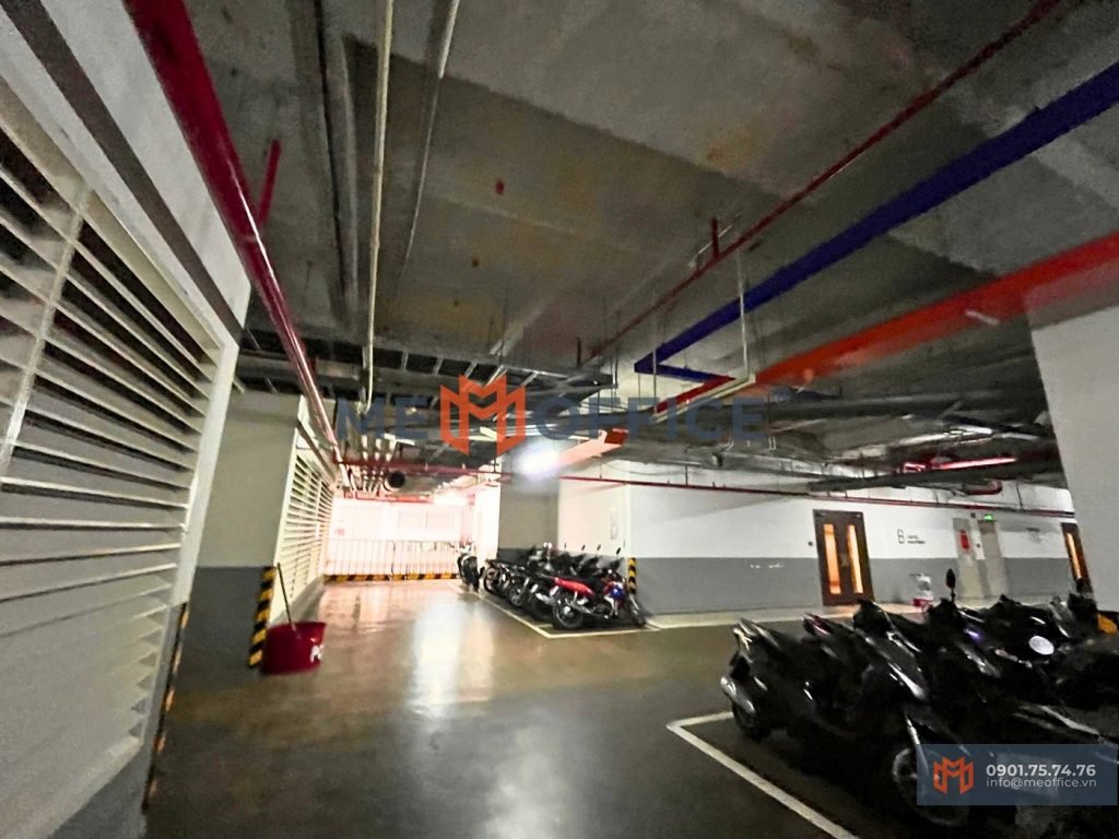 Hầm xe văn phòng cho thuê Rivergate Residence (151-155 Bến Vân Đồn, Phường 6, Quận 4) - Hotline 0901.75.74.76
