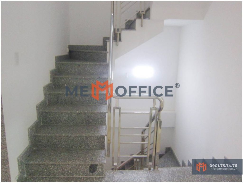 Thang bộ văn phòng cho thuê Twins Towers 9 (31 Nguyễn Khoái, Phường 2, Quận 4) - Hotline 0901.75.74.76