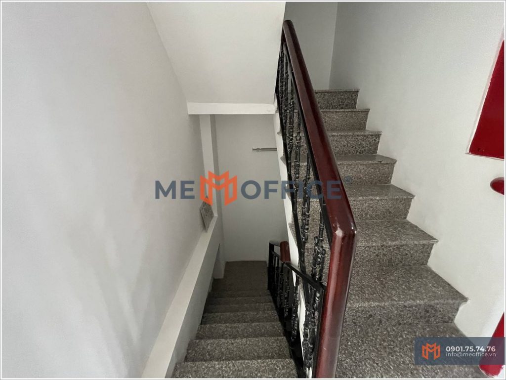Thang bộ văn phòng cho thuê Z Office Building (376 Võ Văn Tần, Phường Võ Thị Sáu, Quận 3) - Hotline 0901.75.74.76