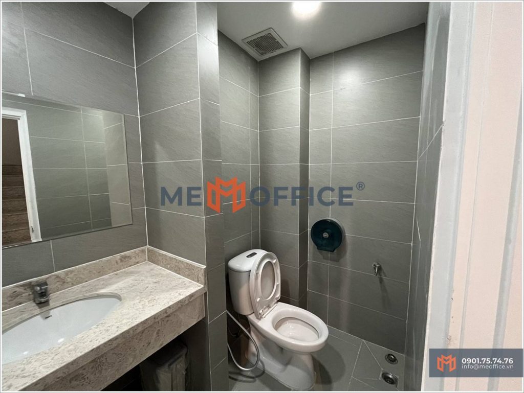 Nhà vệ sinh văn phòng cho thuê Z Office Building (376 Võ Văn Tần, Phường Võ Thị Sáu, Quận 3) - Hotline 0901.75.74.76