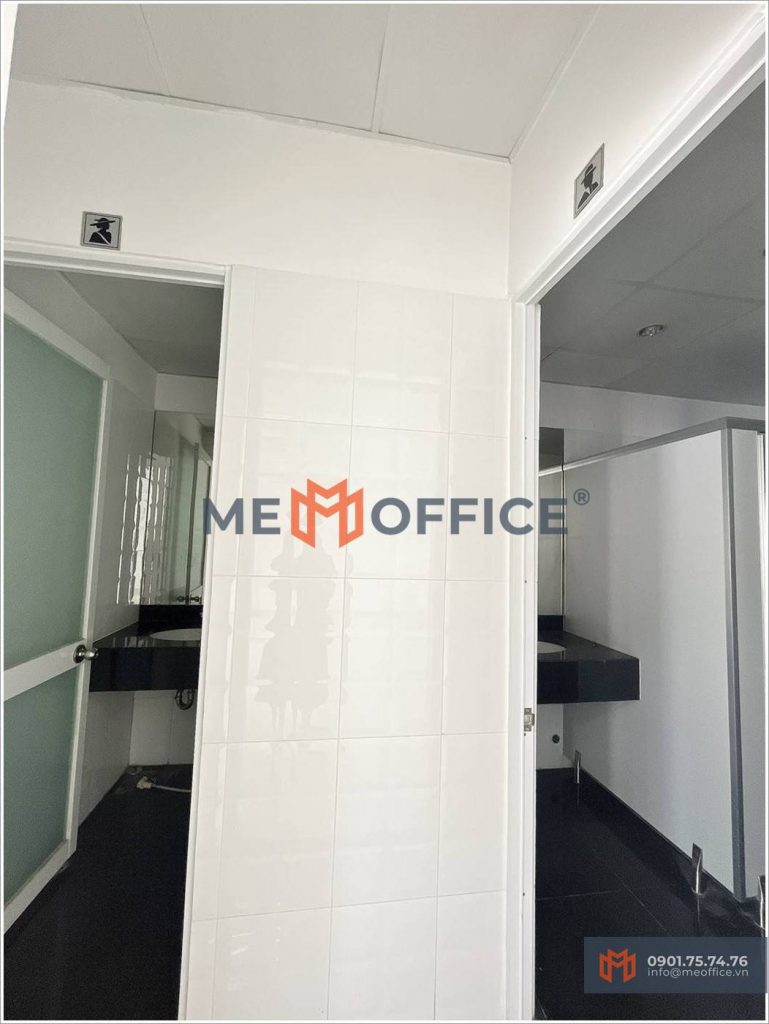 Nhà vệ sinh văn phòng cho thuê Halo Building Tôn Thất Đạm (46-48 Tôn Thất Đạm, Phường Nguyễn Thái Bình, Quận 1)- Hotline 0901.75.74.76