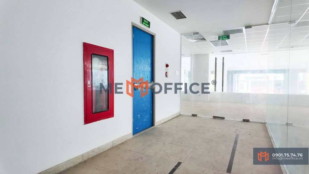 Thang bộ văn phòng cho thuê Halo Building Signature (257 Điện Biên Phủ, Phường Võ Thị Sáu, Quận 3)- Hotline 0901.75.74.76