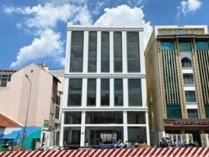 Ảnh bìa văn phòng cho thuê Queen Building (49 Điện Biên Phủ, Phường Đa Kao, Quận 1) - Hotline 0901.75.74.76