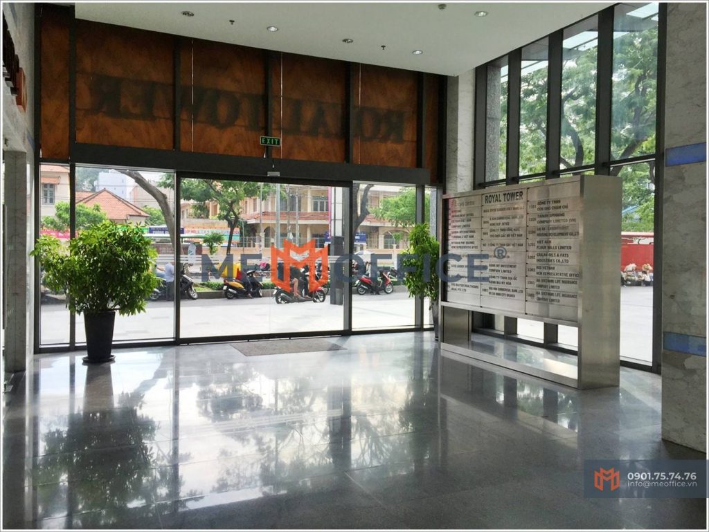 Sảnh lễ tân văn phòng cho thuê Royal Centre Tower (235 Nguyễn Văn Cừ, Phường Nguyễn Cư Trinh, Quận 1) - Hotline 0901.75.74.76