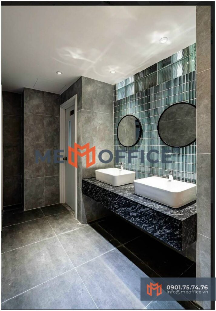Nhà vệ sinh cho thuê M.O.R.E Đào Duy Anh - 54.3 Đào Duy Anh, Phường Đức Nhuận, TP.HCM (P9, PN)- Hotline 0901.75.74.76